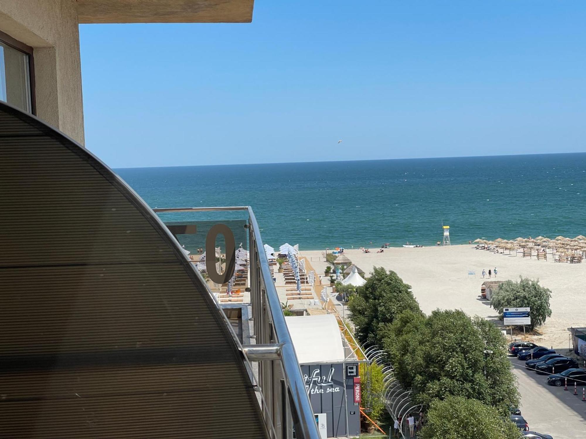Summerland Sea-View Luxury Apartment Mamaia Bagian luar foto